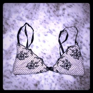 ADORABLE BRA🖤